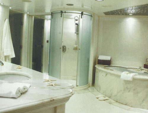 Πάγκος μπάνιου από μάρμαρο Royal λευκό φόντο